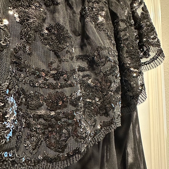 NWT Windsor Black Mesh Off Shoulder Sequin Detail Bodysuit - Picture 4 of 6